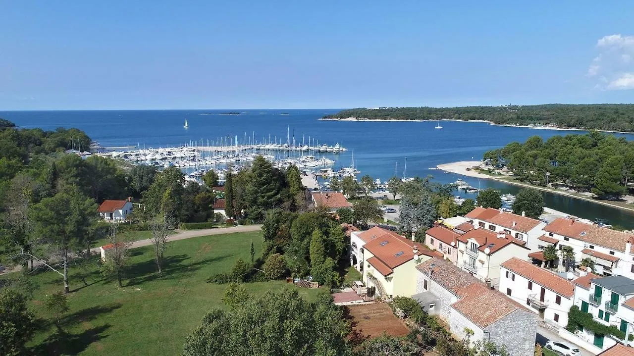 Apartments Nena Funtana Κροατία